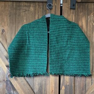 🔸️5/$25🔸️Green Houndstooth Scarf